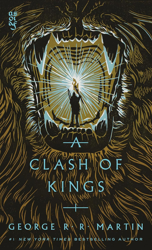 Book cover of 'A Clash of Kings' by George R.R. Martin featuring a lion and a figure with a glowing light.